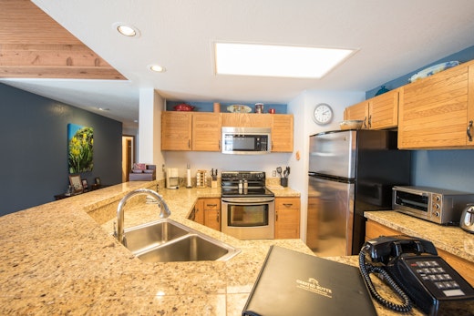 2Br With Gorgeous Remodeled Kitchen