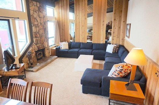 Cozy 4-Bedroom Home with Pool and Mountain View! (Unit 683 at 1849) Cozy 4-Bedroom Home with Pool and Mountain View! (Unit 683 at 1849)