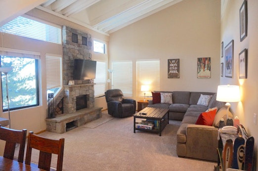 Spacious 4 Bed 3 Bath Condo Great For Friends and Families! Closest to Canyon Lodge! (Unit 651 at 1849)