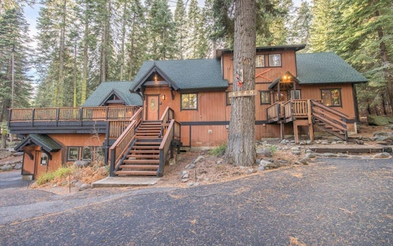 Musketeer | Family Friendly Home In Tahoe Swiss Village!