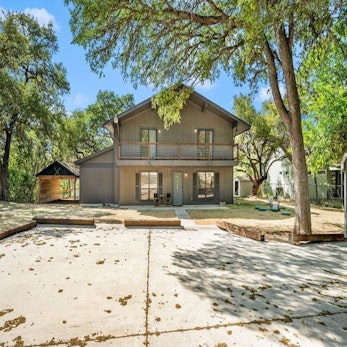 River Cliff Retreat CL 954 River Cliff Retreat CL 954