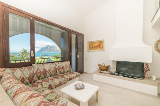 Il Vecchio Faro Dalia 6 50mt From The Sea  Il Vecchio Faro Dalia 6 50mt From The Sea