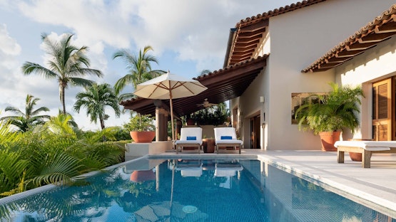 Four Seasons private villa: ocean & garden views Four Seasons private villa: ocean & garden views