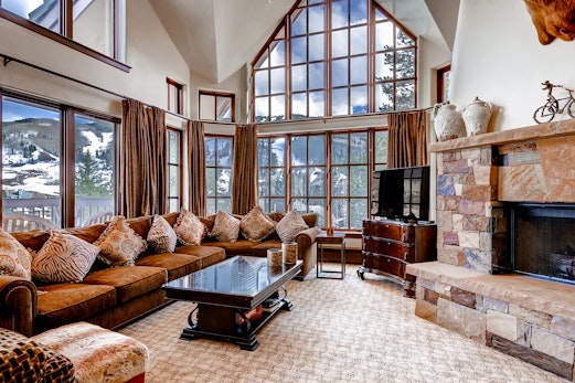 Luxury Ski-in 3 Br Penthouse Inside Pines Lodge, Sleeps 10!