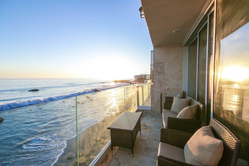 Luxury Vacation Rental Home | Santa Monica, CA | Beachfront Malibu