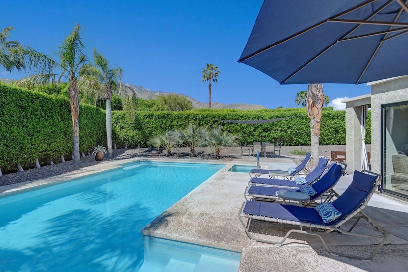 Luxury Vacation Rental Home Palm Springs, CA 3BR.2BA Modern