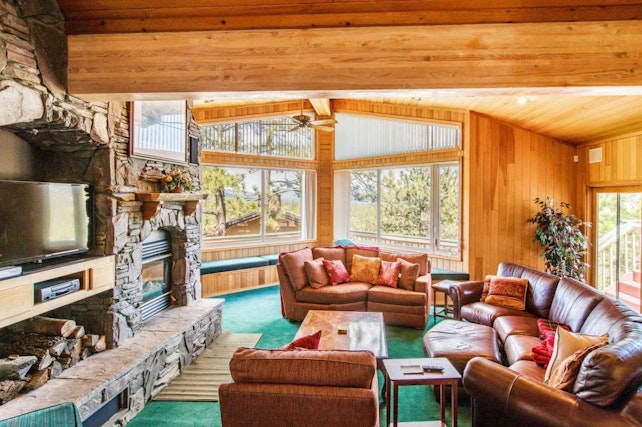 Big Bear, CA - Timberline Lodge | Secluded Hill Top Home w/ Incredible