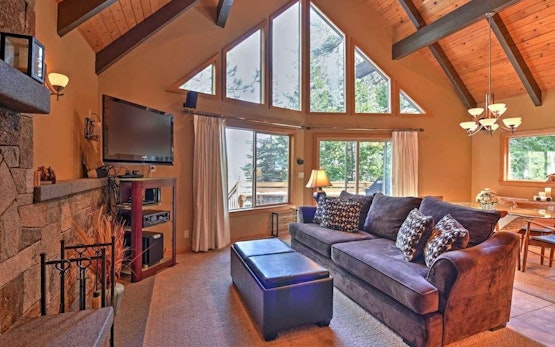 Ember | Majestic Entertainers Home w/ Pine Tree Views & Close to Meek's Bay