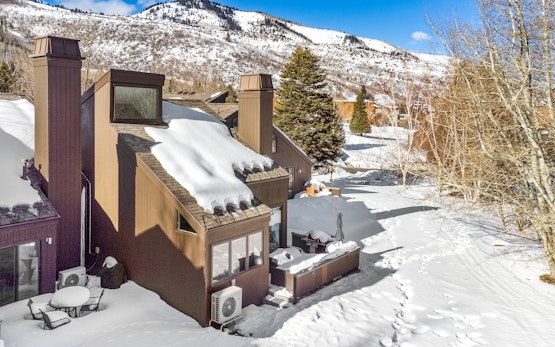 Quicksilver | Park City Town House in Great Location!