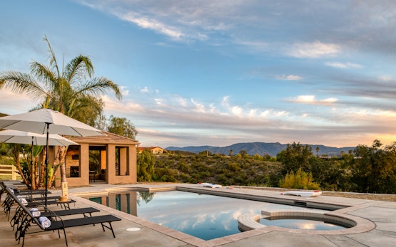 Casa Sancerre | Hilltop Estate w/ Breathtaking Views, Pool & Hot Tub