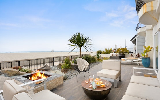 Shoreline | Spectacular Beachfront Home w/ Fire Pit, Spa & Pool Table