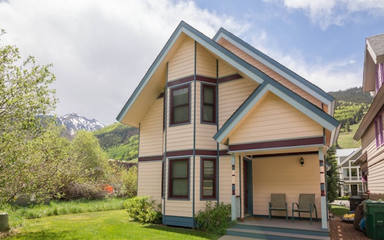 Bachman Village 9 | Character Home | Close To Town & To The Slopes! Permit#3685
