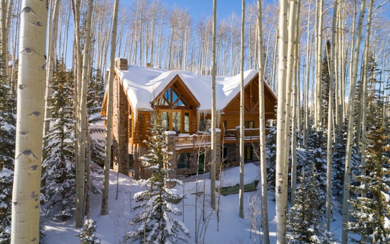 Snowdrift Cabin | Breathtaking Home w/ Prime Ski Access & Hot Tub
