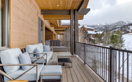 White Wolf | Stunning Unit in Ideal Park City Location w/ Communal Pool & Hot Tub