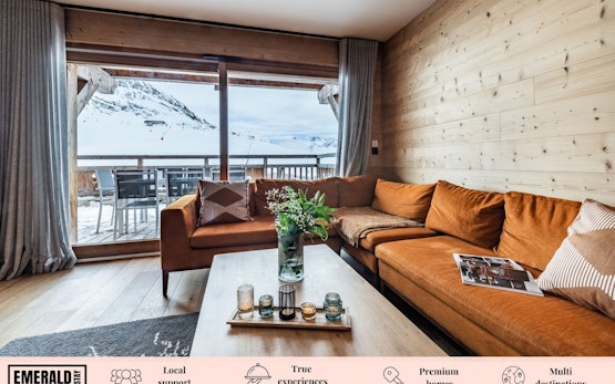 WAPA - Premium Ski-in Ski-out Apartment