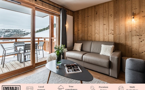 THUJA - Modern Apartment in Luxury Residence