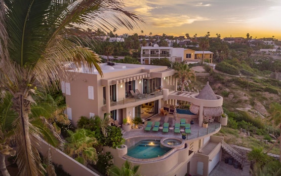 Infinity Pool / Luxury Cabo Villa / Ocean Views