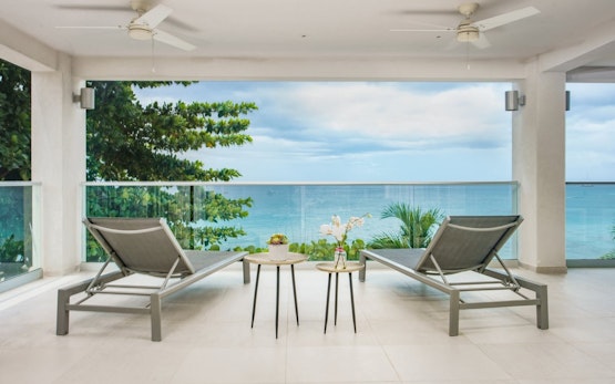 New Beachfront Luxury Condo - The One at The St. James