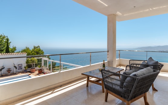 CERRO GORDO luxury 4 bedroom villa with spectacular views of coast and mountain with private pool