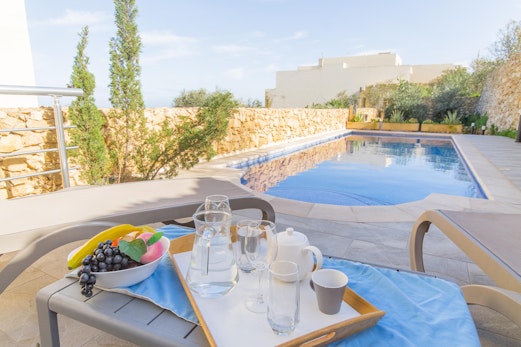Ta'Siku Gozitan villa + Pool & hot tub