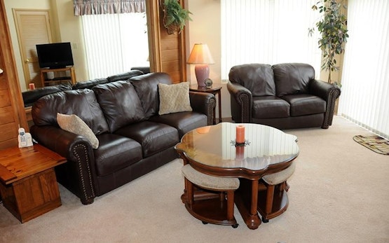 Seven Springs Stoneridge 4 Bedroom Standard Condo, Ski-In/Out!