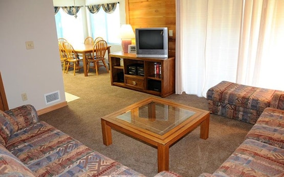 Seven Springs Stoneridge 3 Bedroom Standard Condo, Ski-In/Out, Pet Friendly!