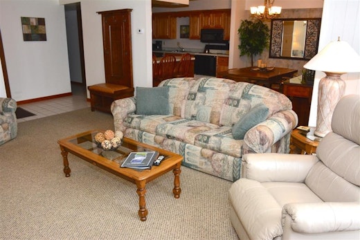 Seven Springs 2 Bedroom Standard Condo, Near Swimming Pool!