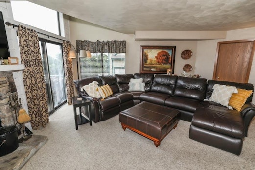 Seven Springs Meadowridge 3 Bedroom Standard Condo - Sleeps 10, Pet Friendly!