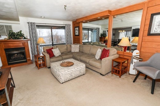 Seven Springs Stoneridge 3 Bedroom Standard Condo, Mountain Views!