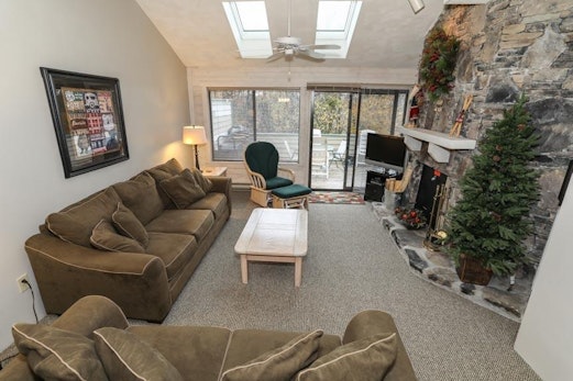 Seven Springs Meadowridge 2 Bedroom Standard Condo with Mountain Views