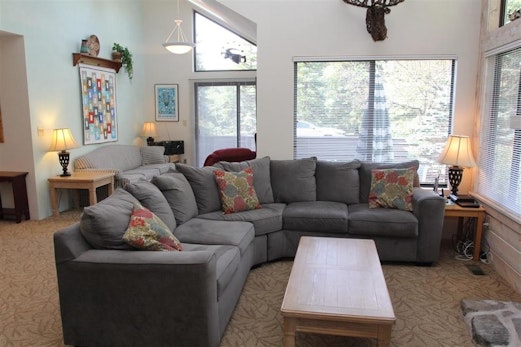 Seven Springs 3 Bedroom Standard Condo with Loft and Mountain Views!