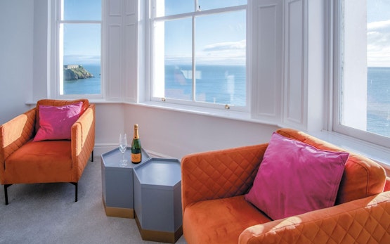 Panorama Apts Caldey View - Luxury 2 Bed - Tenby
