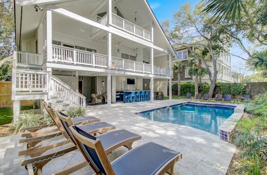 3704 Cameron  | Pool | Bar | Multiple Balconies!