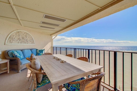 512 Seascape  | Oceanfront Condo on the Beach, Community Pool Access