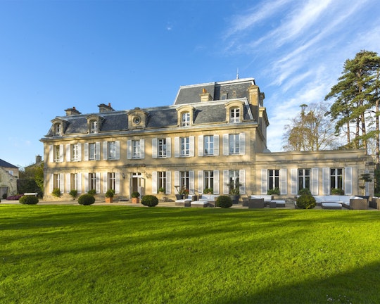 Chateau La Cheneviere in the Heart of Normandy