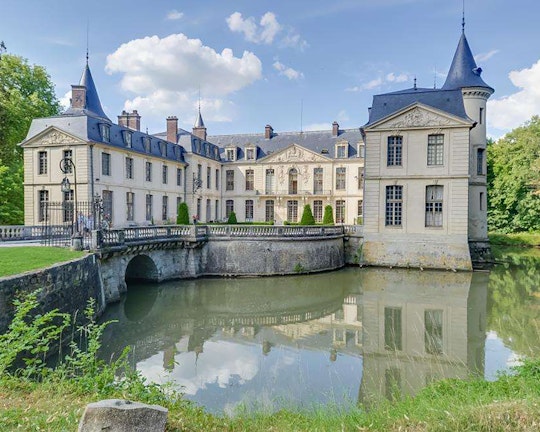 Two Night Chateau d'Ermenonville - Parisian Medieval Getaway