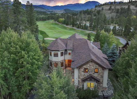 The Country Club Lux Golf & Ski Lodge ⛰ Mountain & Fairway Views 