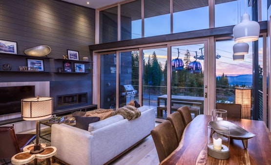 Modern Ski-In/Out, Mid-Mountain Northstar!