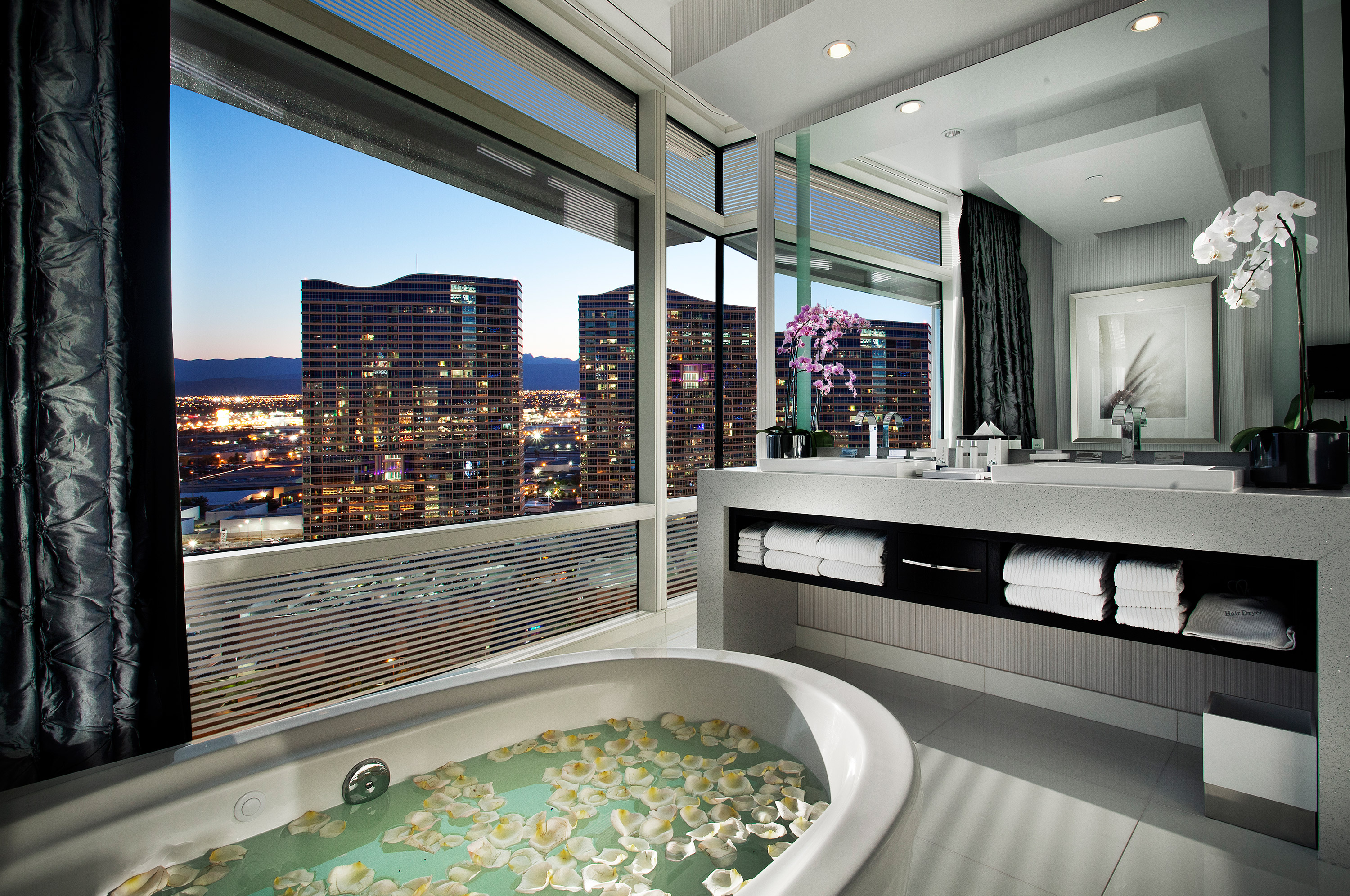 aria sky suites