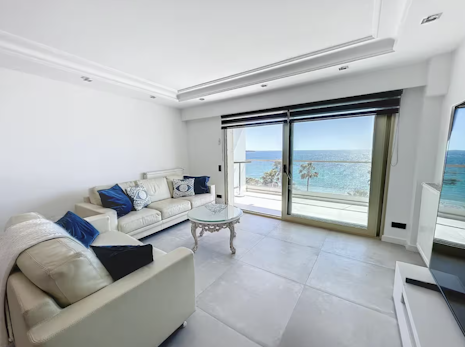 Luxurious apartment on La Croisette, stunning sea view